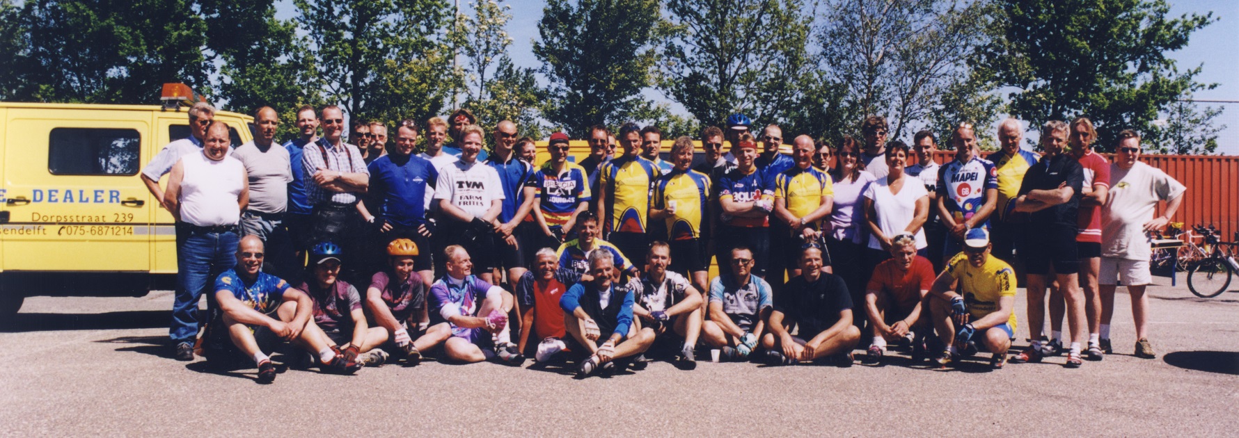 Groepsfoto2001-1780x630